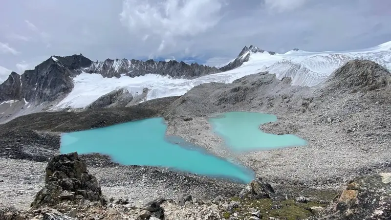 A Beautiful lake on the snowman Trek in Bhutan