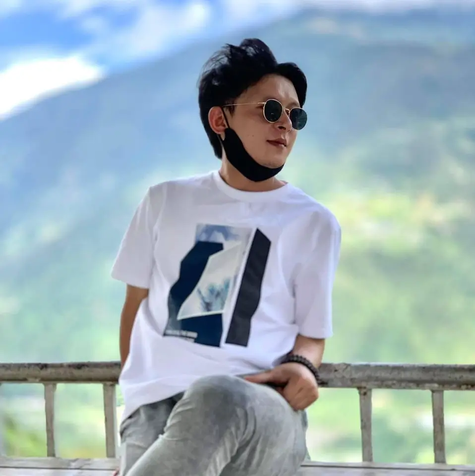 Tour Guide