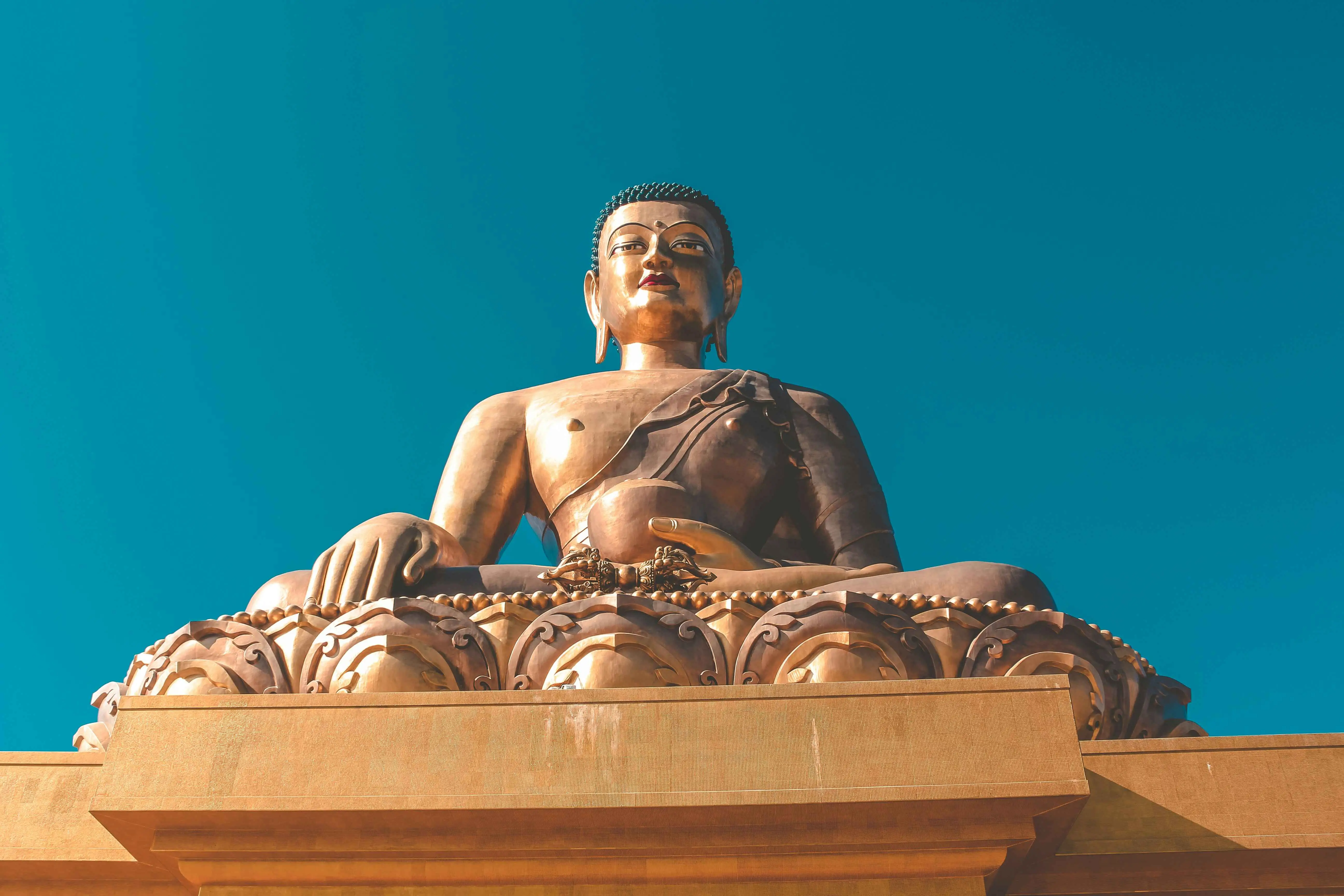 buddha dordenma statue