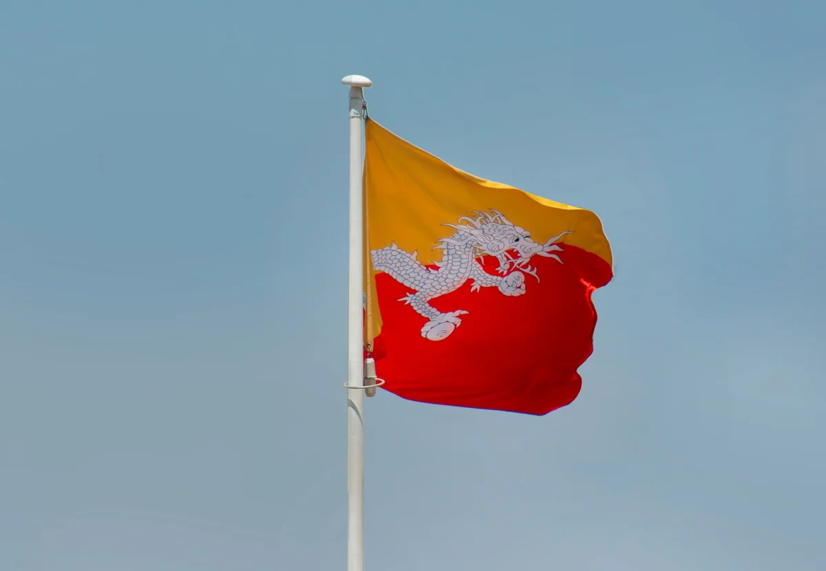 Bhutan National Flag - History & Meaning - bhutan national flag large