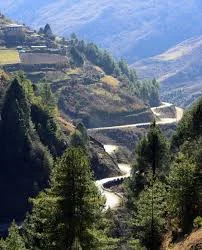 No Traffic Light in the entire country of Bhutan - bhutanese road large