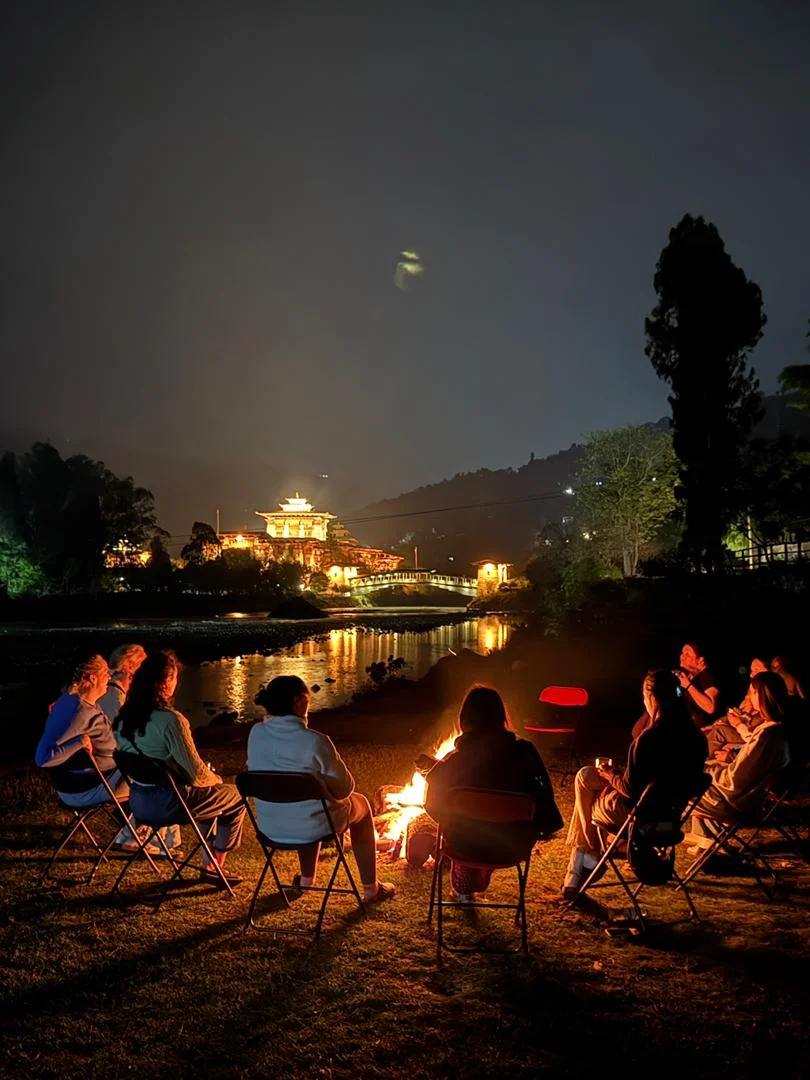 Booking Bhutan Yourself vs. Using a Bhutan Tour Operator: What's the Difference? - night tour group tour punakha bhutan large